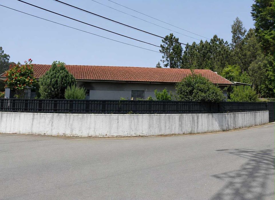 Armazém 1.500m com licença industrial