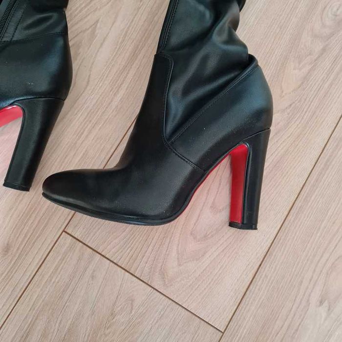 Kozaki długie za kolano czerwona podeszwa 38