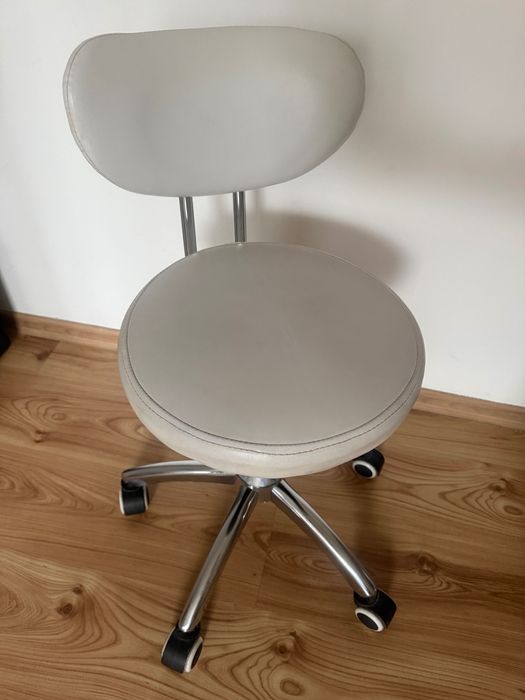 Krzesło kosmetyczne hoker