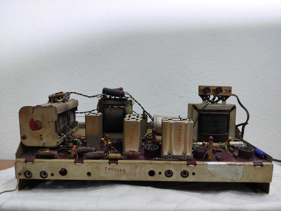 Rádio Phonola Derby Modello 693-C peças