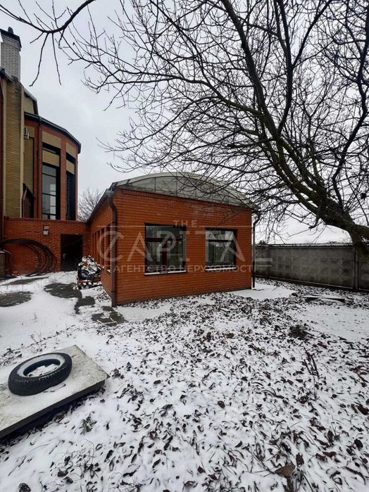 ПРОДАЖ/Капітальний маєток в селищі Глеваха/Київ/Пансіонат