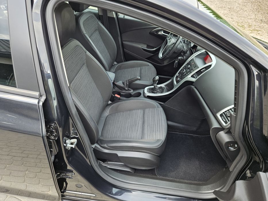 Astra J LIFT 2015r 1.4 turbo benzyna z Niemiec