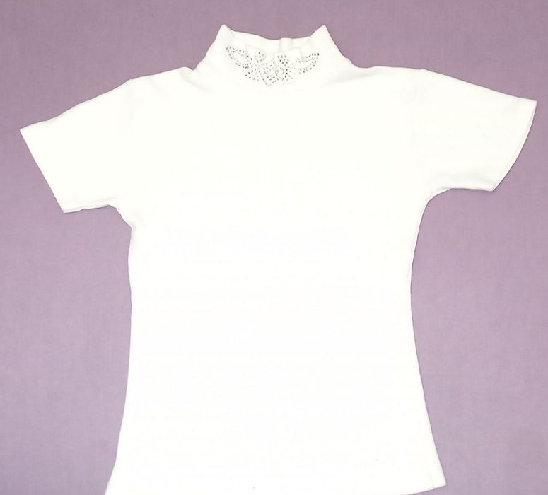 Футболка біла блузка