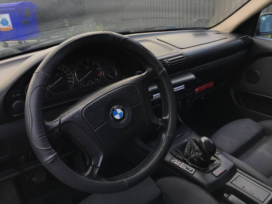 BMW 3 1995 року