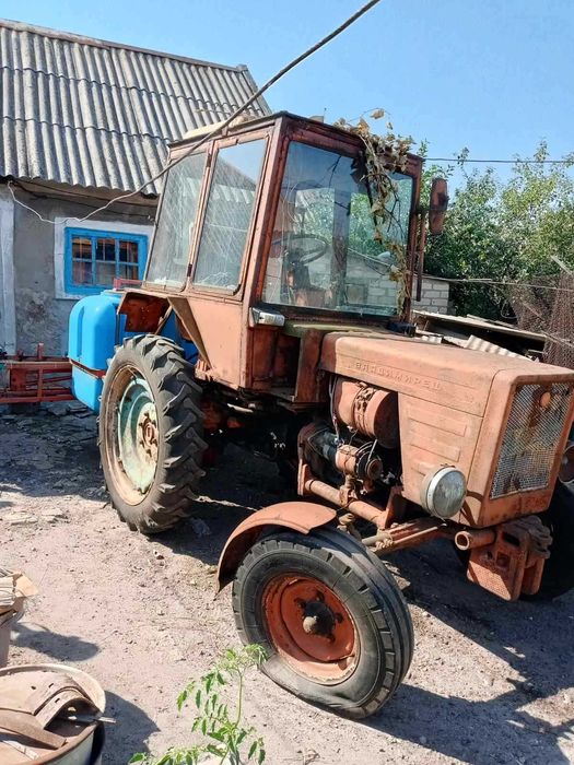 Трактори та сх обладнення