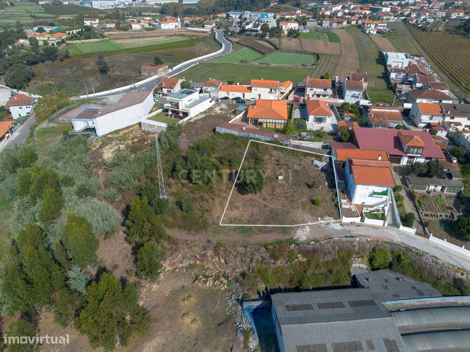 Terreno com Projeto Aprovado para Construção em Gondomar, Porto