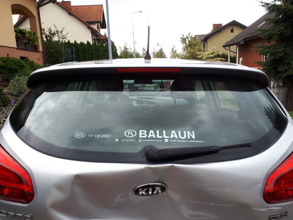 Szyba bagażnika Kia Ceed Il HB 12r .