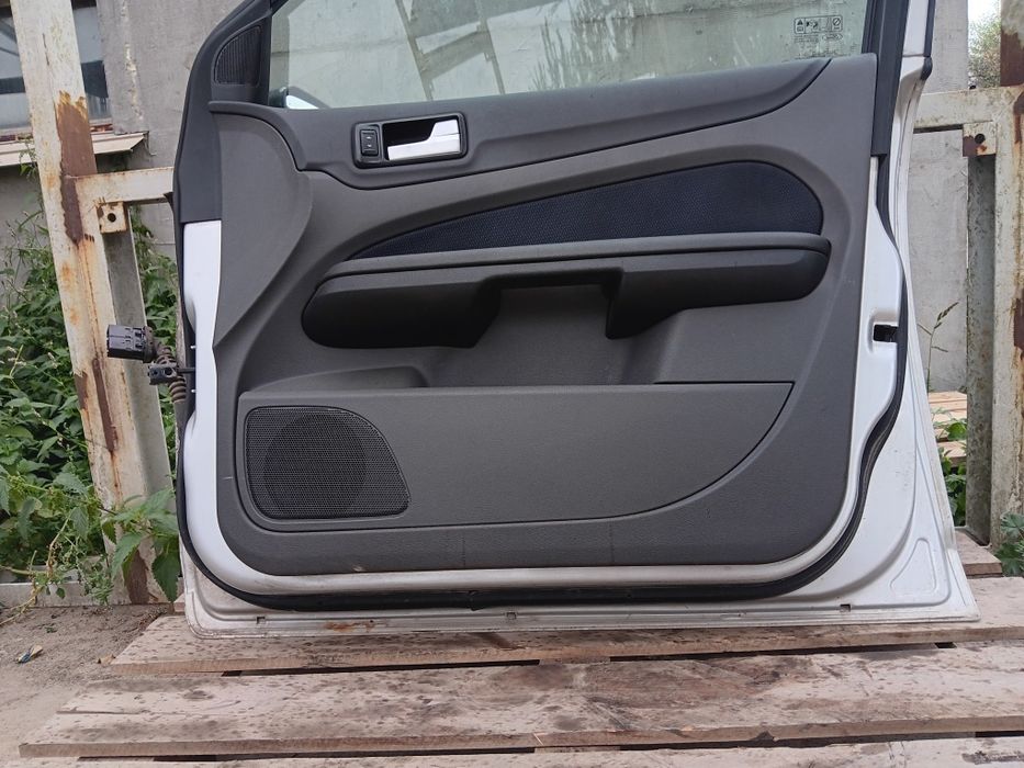 Ford Focus mk2 II drzwi prawy przód przednie prawe pasażera kompletne