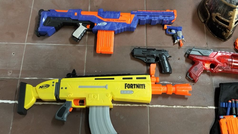 Armas de brincar Nerf