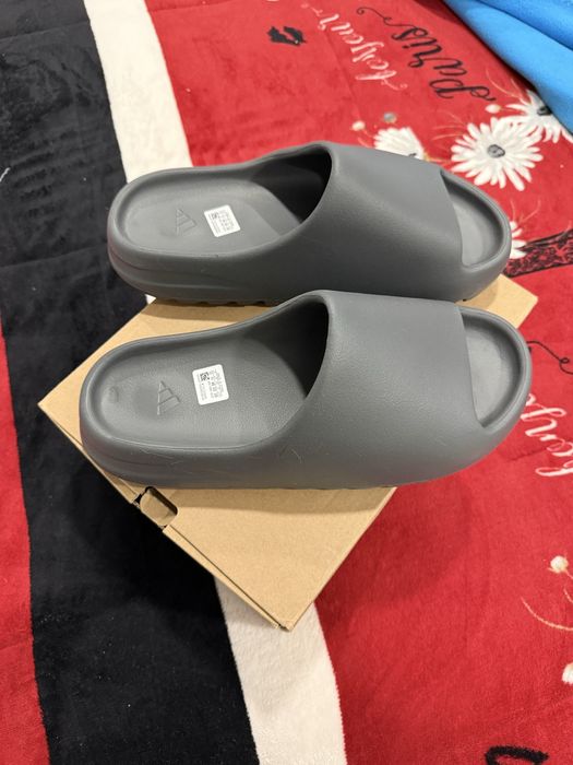 Adidas yeezy Slide