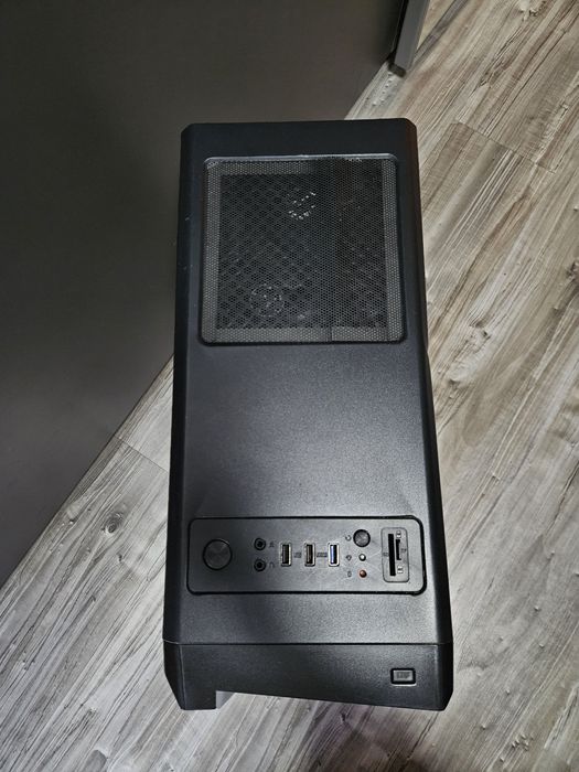 Komputer stacjonarny