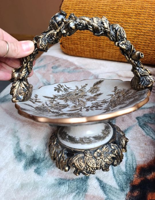 Patera Queen Isabell – edycja limitowana, niedostępna w sprzedaży