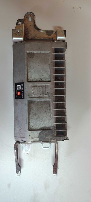 Усилитель звука Toyota Venza 09-16 3.5 2GR-FE 2009 (б/у)