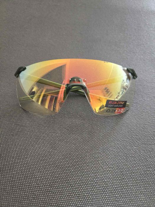 Окуляри Julbo FASTER L (REACTIV 1-3 LAF) matt - army green