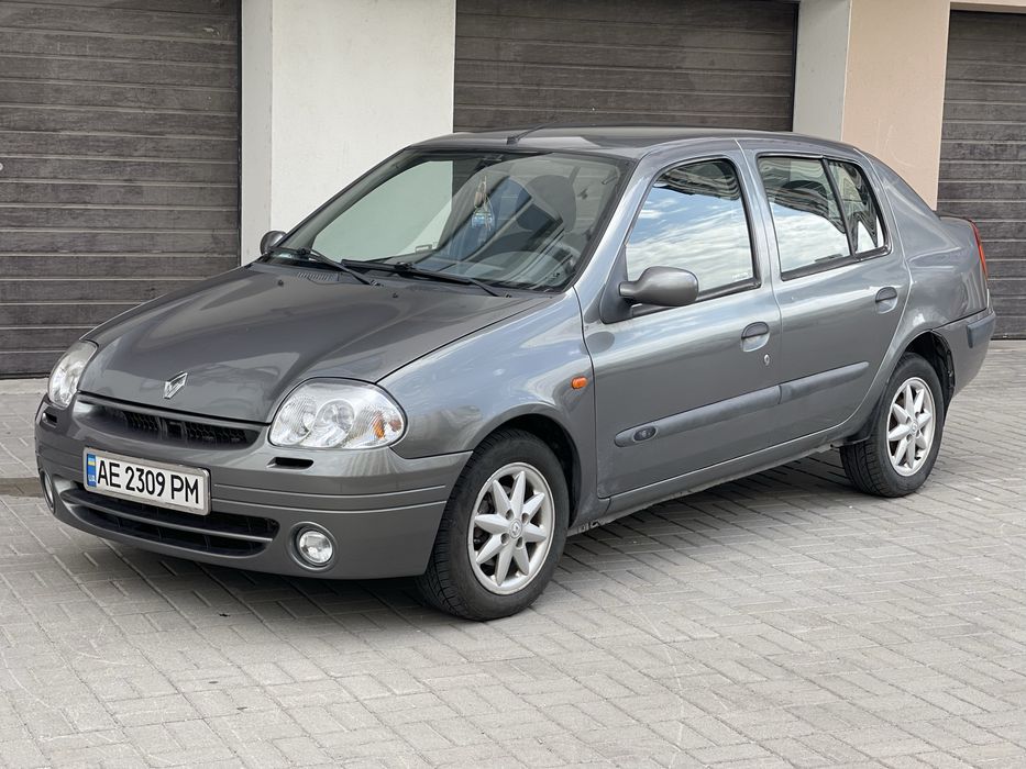 RENAULT CLIO SYMBOL 2001г 1.4 газ/бензин