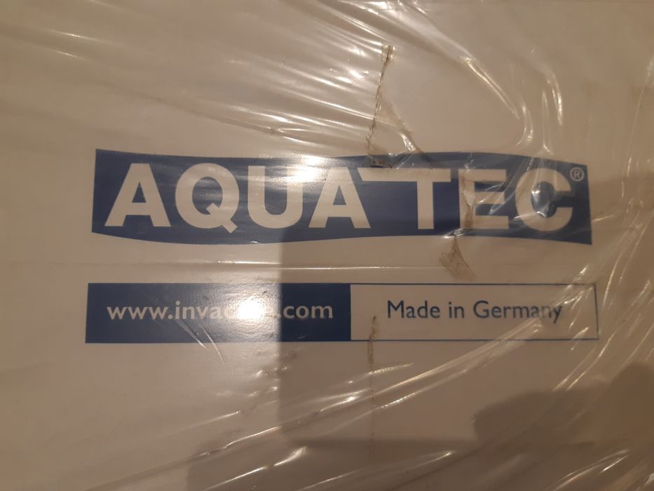 Cadeira de duche NOVA dentro da caixa