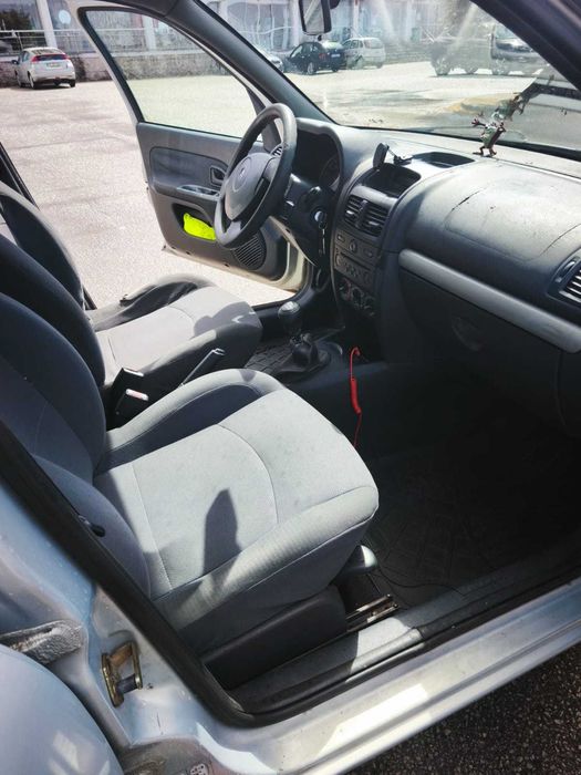Renault Clio Ano 2002