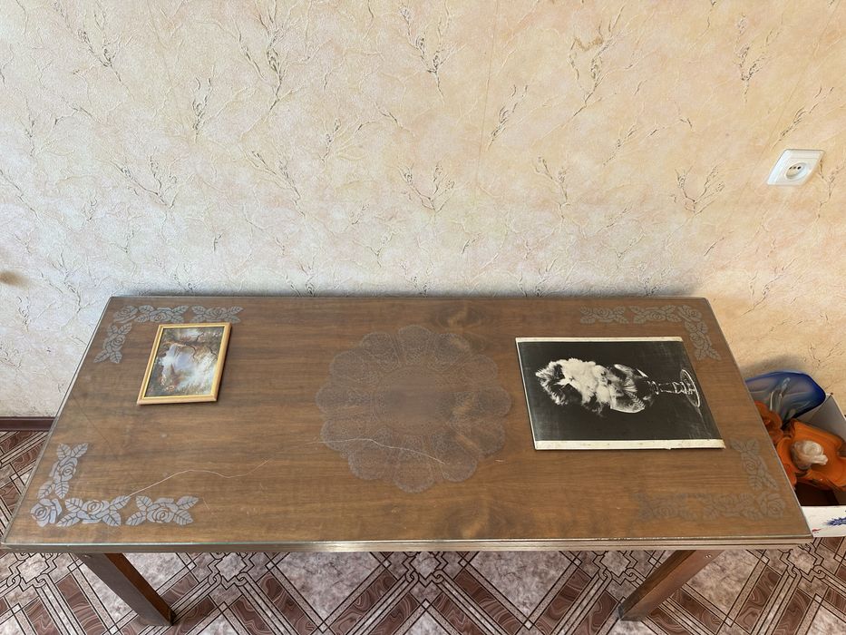 Стол , кухонная мебель