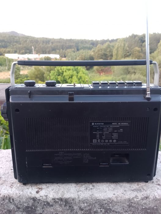 Radio portátil, bom estado