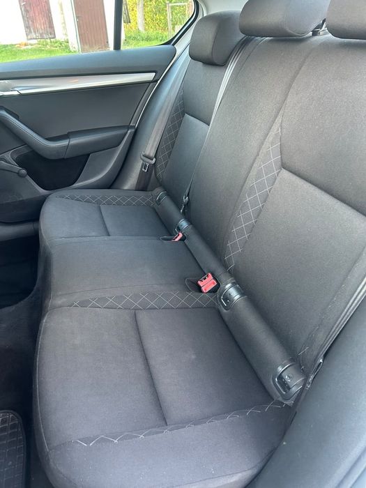 Skoda Octavia 1.6 TDI 115 KM | 2017 r. | 225 tys. km | 2 komplety opon | Zadbana
