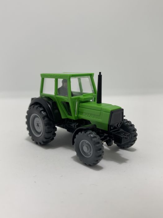 Tractor Deutz da Wiking escala H0 1/87