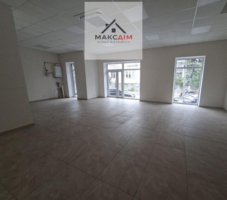 Комерційне приміщення 70 м² у центрі Тернополя | вул. Шпитальна