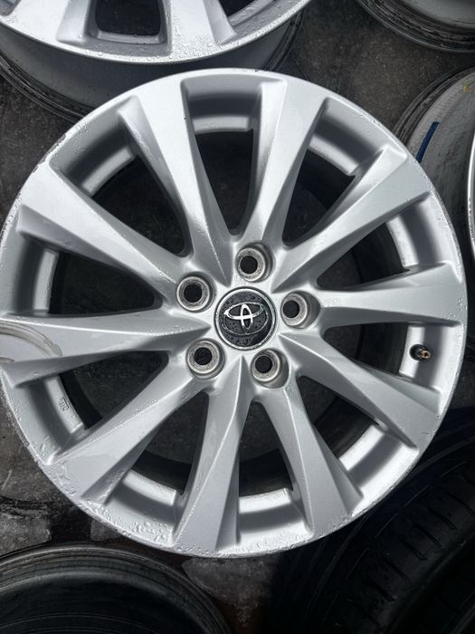 5/114.3R17 Toyota Camry диски