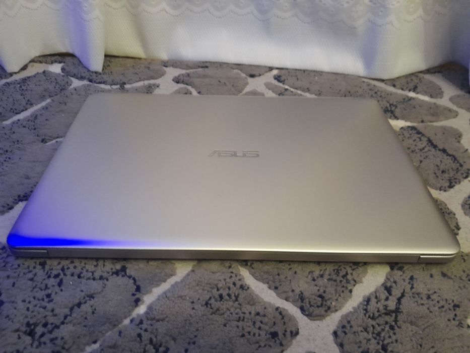 Asus VivoBook Pro como novo