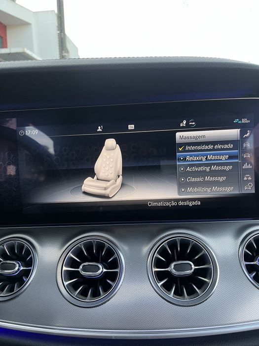 Mercedes Benz  E300d AMG 245cv