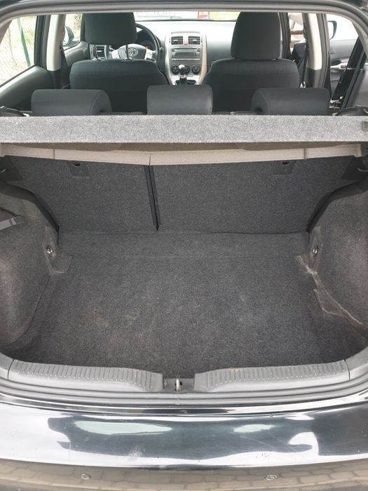 Toyota Auris 1,6 benzyna 2008