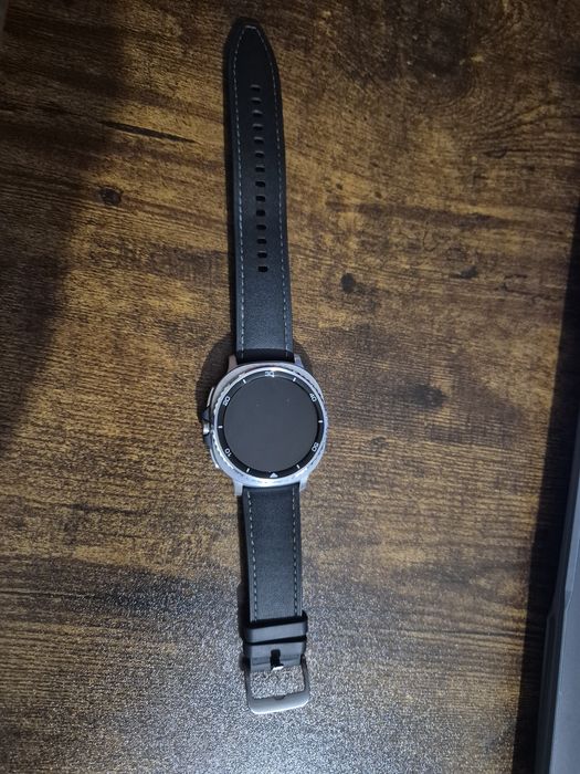 Продам годинник Samsung galaxy watch 8 classic (в ідеальному стані)