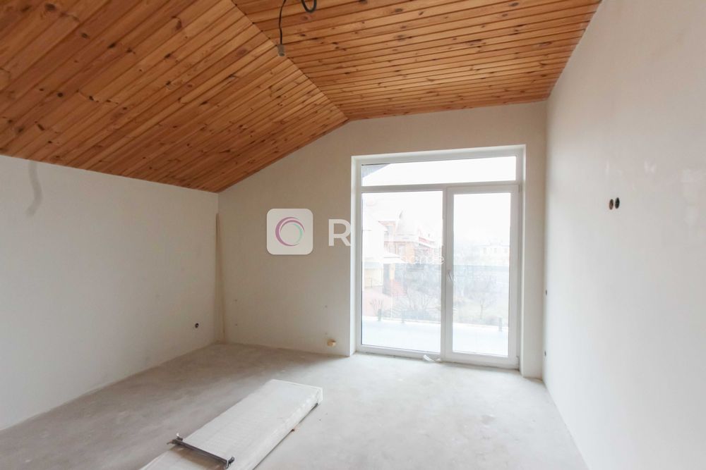 2-к. квартира у новому затишному житловому комплексі клубного типу.