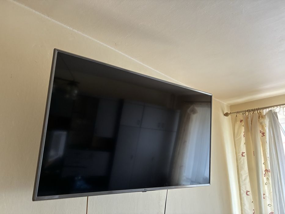 Sprzedam sprawny telewizor LG