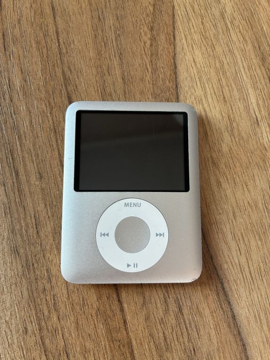 iPod nano 3 8 GB