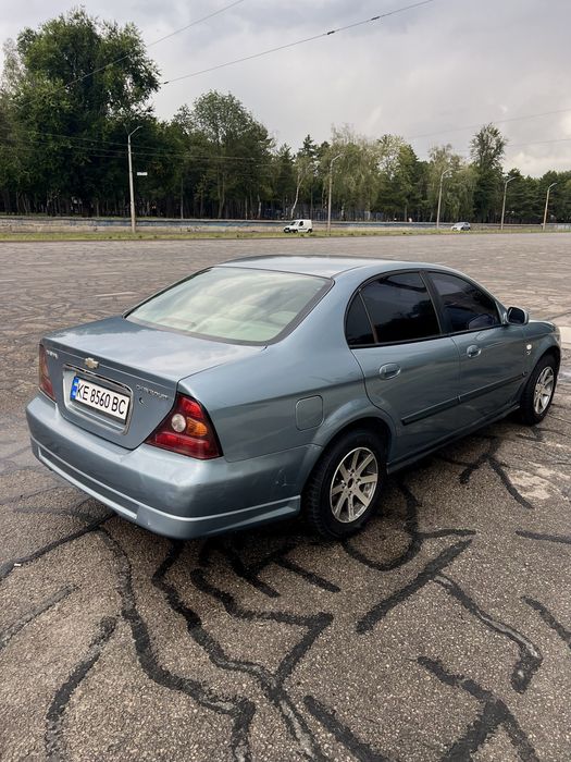 Chevrolet Evanda 2.0 2005 рік  кондиціонер працює