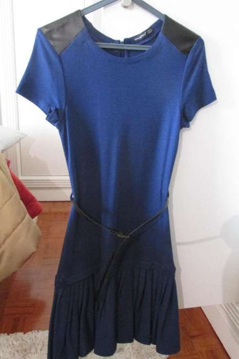 Vestido azul com pele