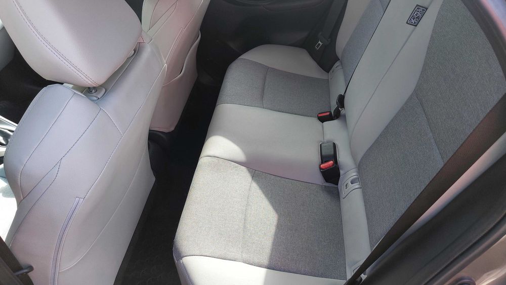sprzedam samochód Toyta Yaris IV