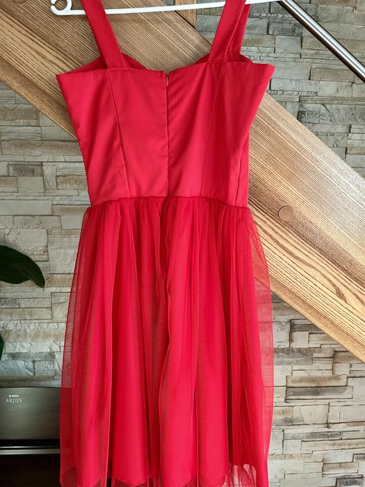 Czerwona sukienka XS