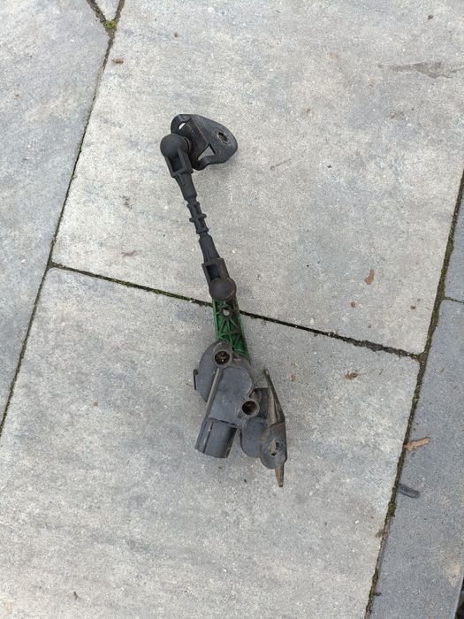 Seat Leon 3 Golf 7 czujnik poziomu świateł tyl