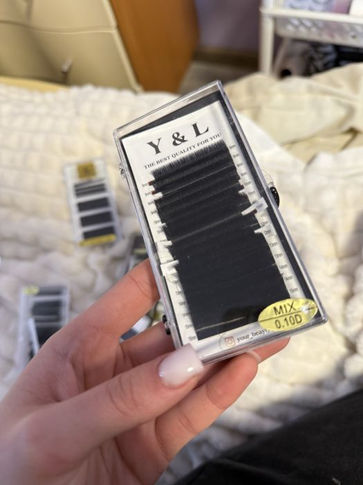 Матеріали для нарощування вій