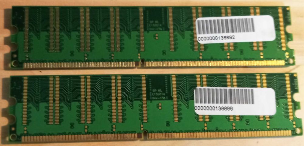 Conjunto Memórias Ram 1Gb Computador Torre