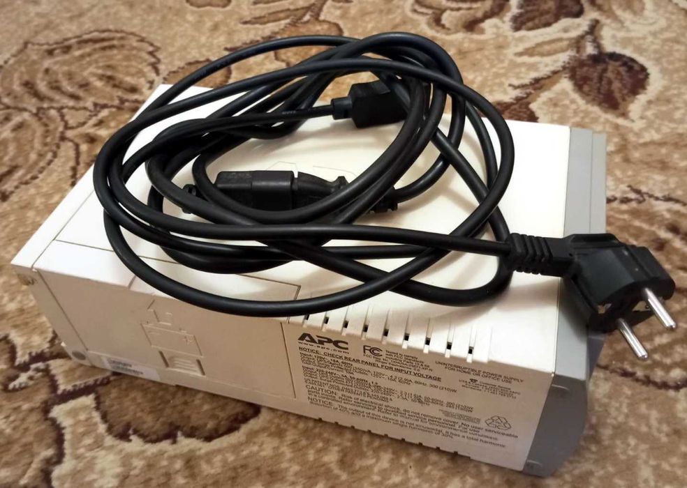 ИБП  APC Back-UPS 500 CS (BK500-RS) без АКБ