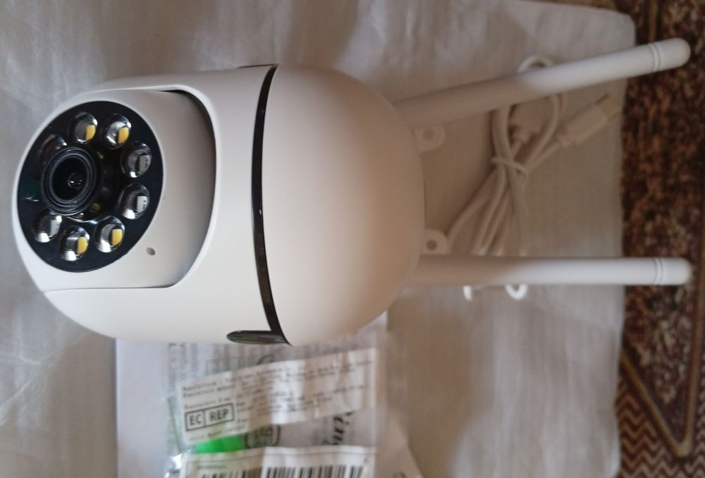 Продам поворотную WI-FI видеокамеру Smart Camera
