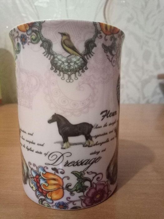 Продам сувенирную чашку