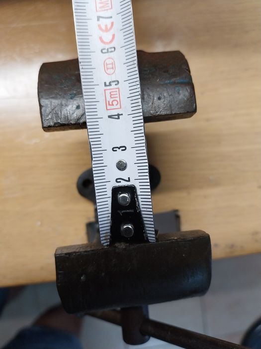 Pequeno torno antigo muito funcional