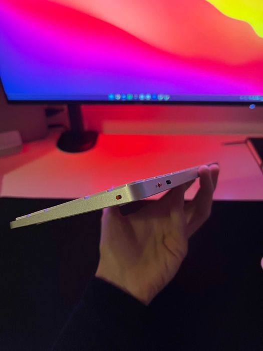 Conjunto rato, teclado e tapete estilo apple - Como novo