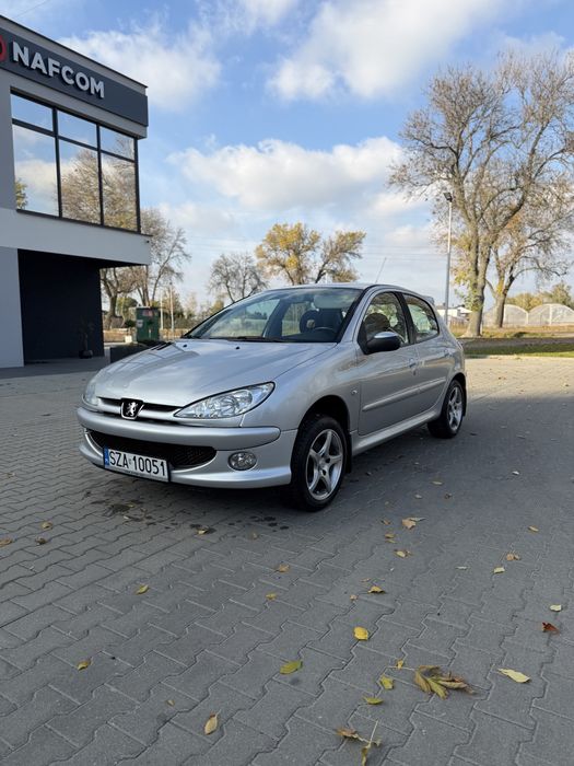 Peugeot 206 1.4 8v 2007 rok