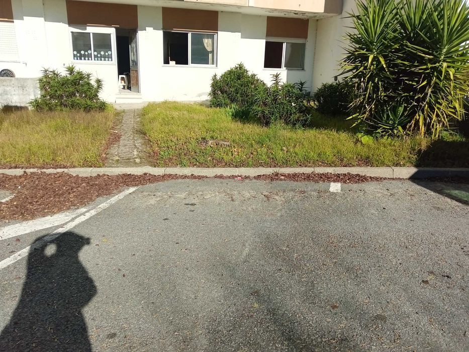 Apartamento/entrada independente/T1 - P. altos Covilhã - A. Útil - 61