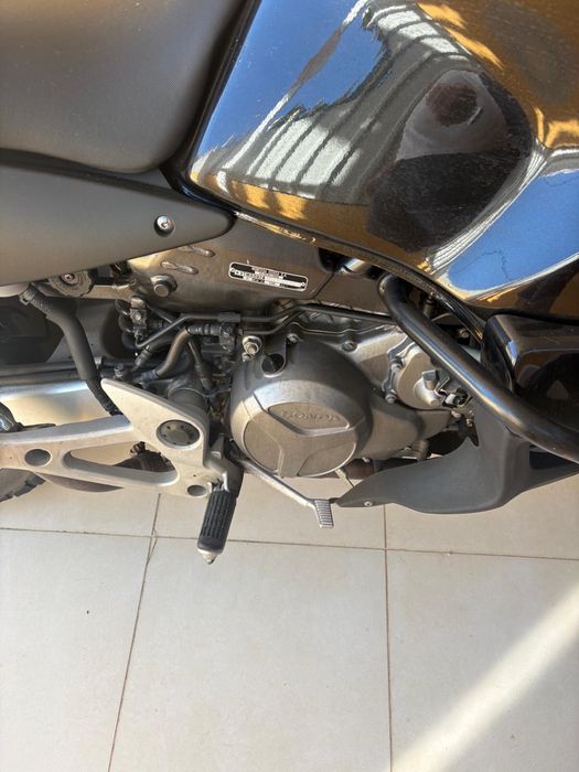 Honda Varadero 1000 ( apenas 42 mil kms )