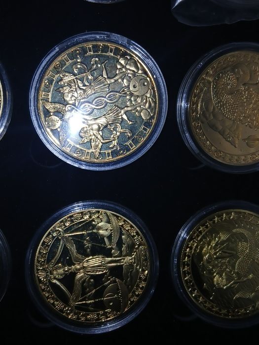 Colecao 12 signo chapado ouro pir 200 €
